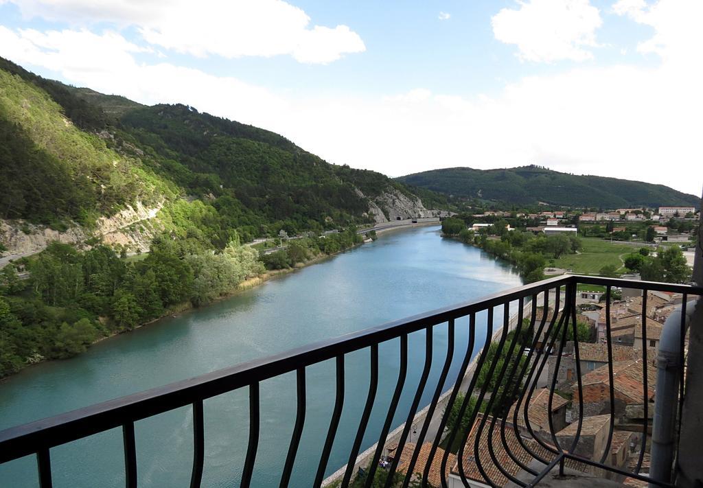 Hotel De La Citadelle Sisteron Room photo